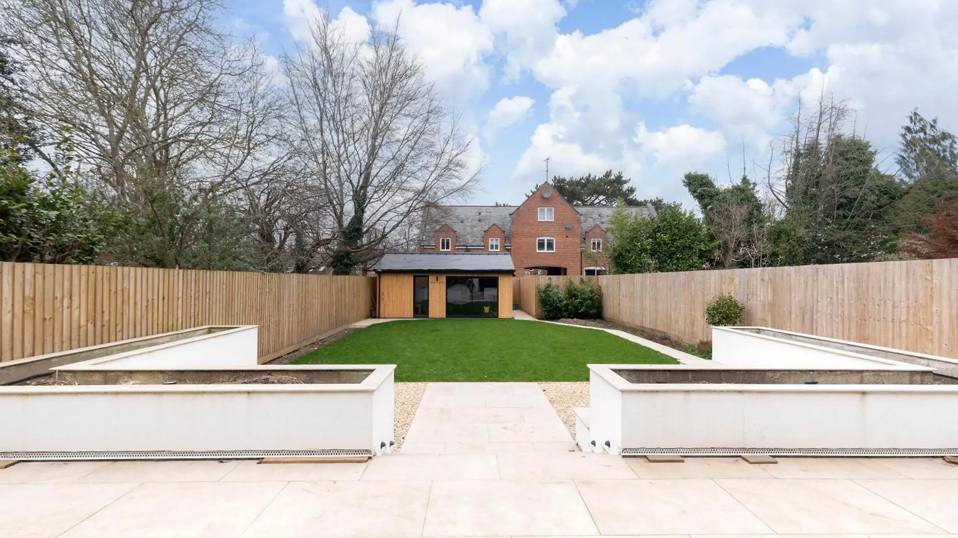 Luxury 6 Bedroom Period Home With Sauna And Gym Cheltenham 0*,