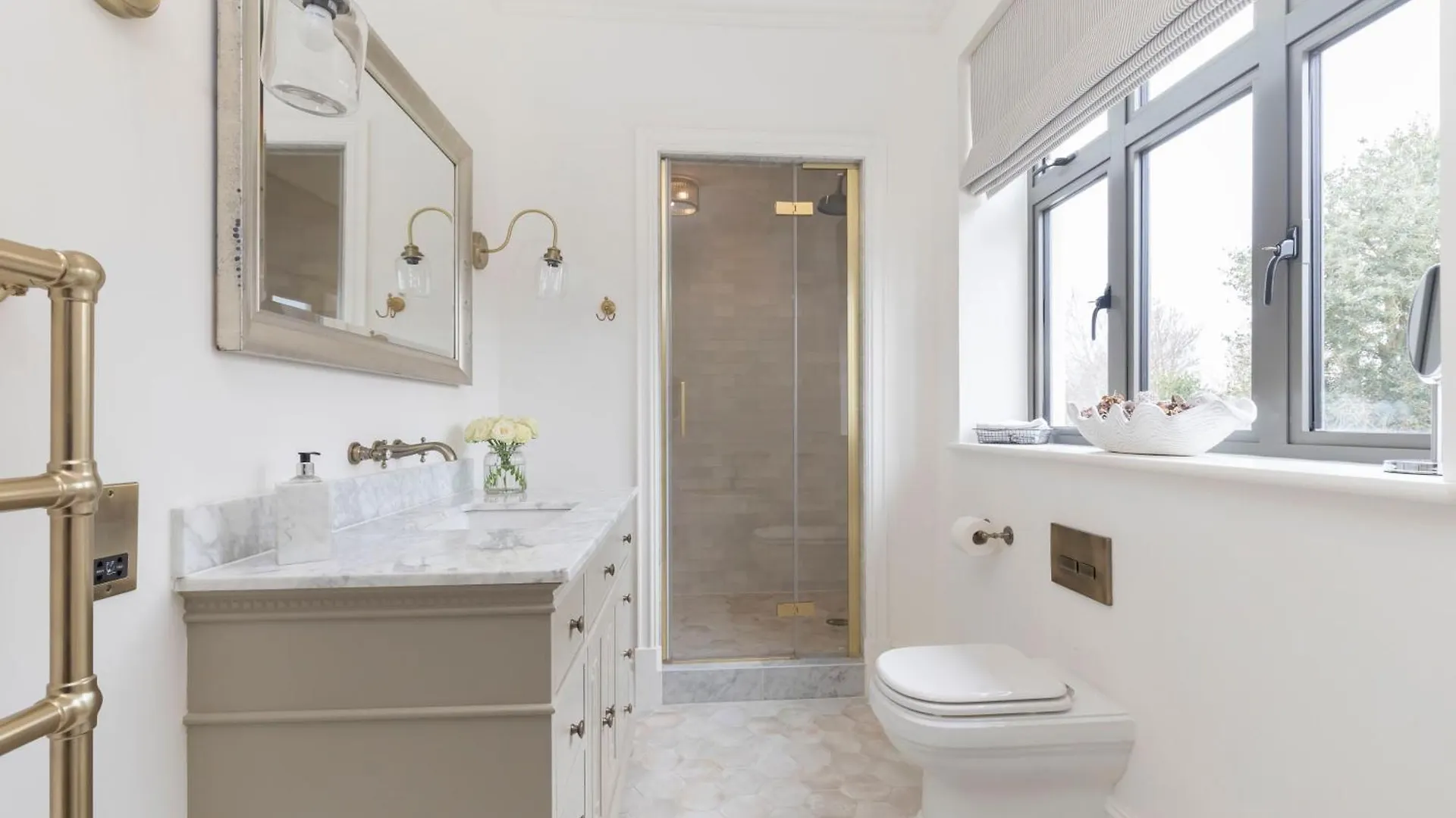 Luxury 6 Bedroom Period Home With Sauna And Gym Cheltenham 0*,  United Kingdom