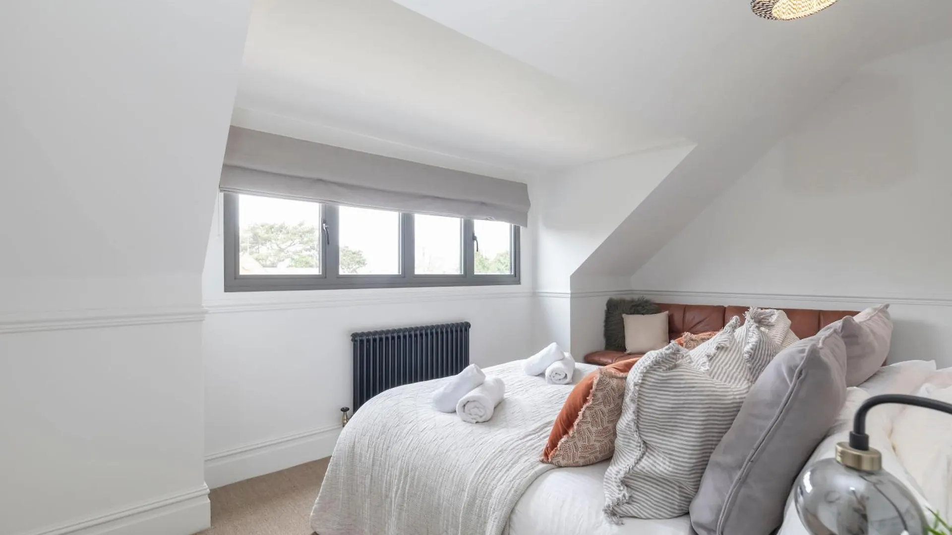 Villa Luxury 6 Bedroom Period Home With Sauna And Gym Cheltenham United Kingdom